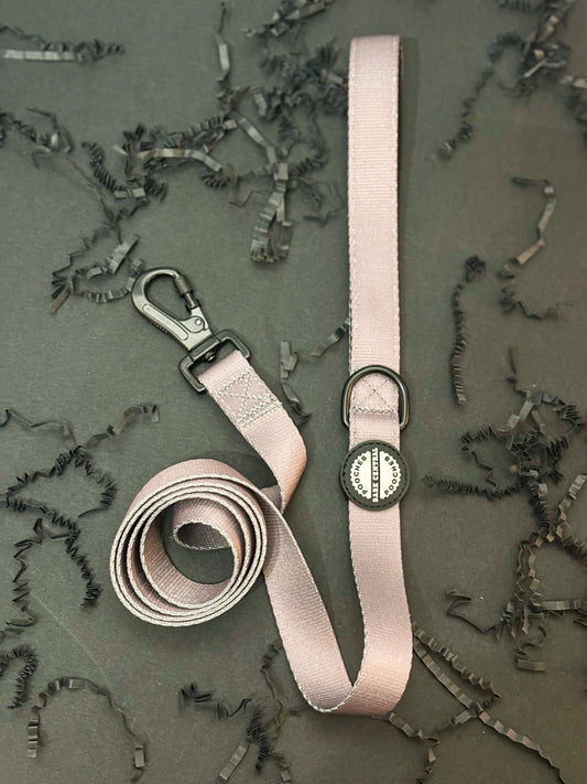 Nude - Bold Basics | Safety Clasp Lead